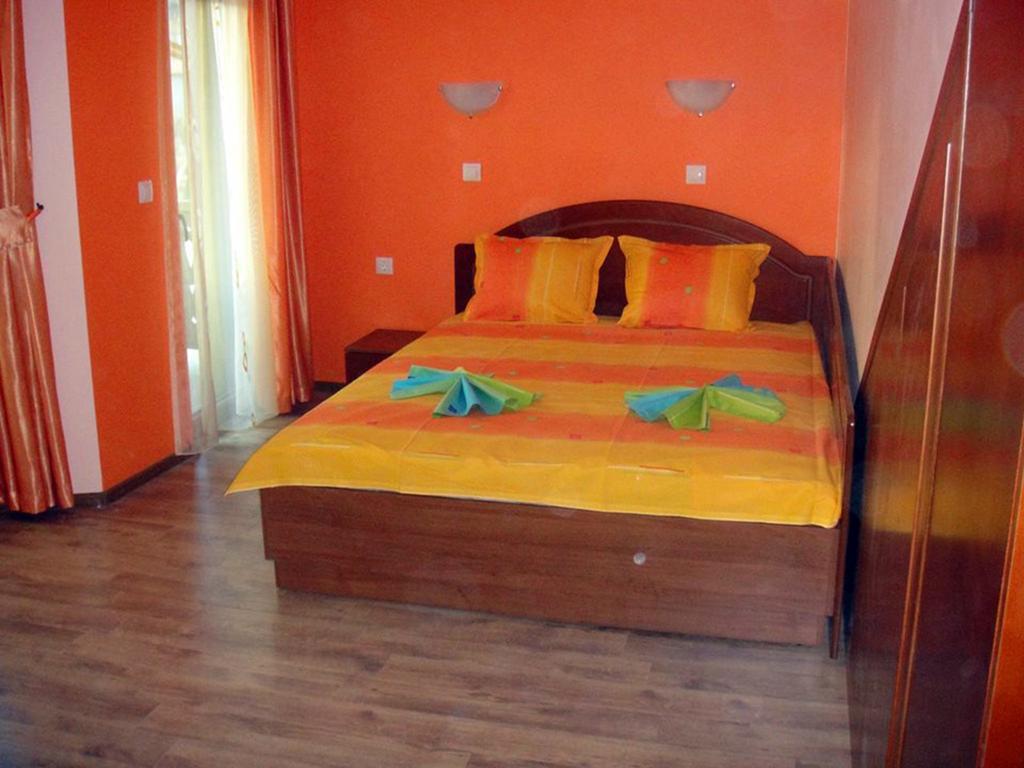 Guest House H Dzhogolanov Kopriwsztica Pokój zdjęcie