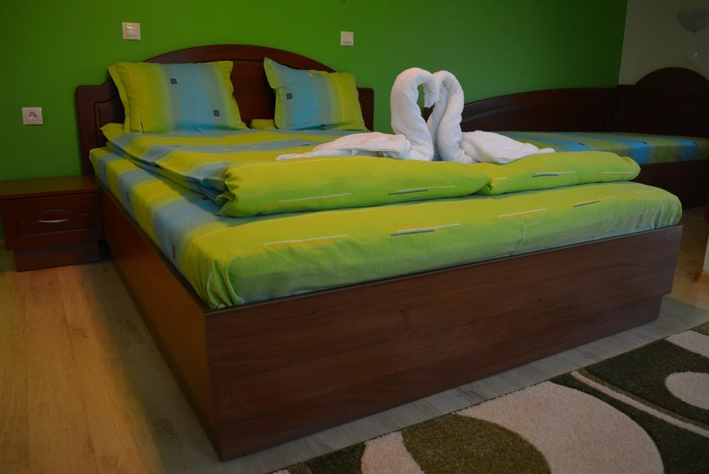 Guest House H Dzhogolanov Kopriwsztica Zewnętrze zdjęcie