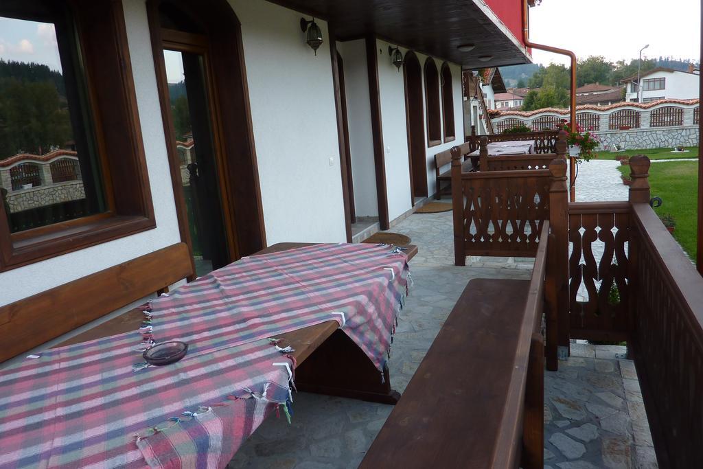 Guest House H Dzhogolanov Kopriwsztica Zewnętrze zdjęcie