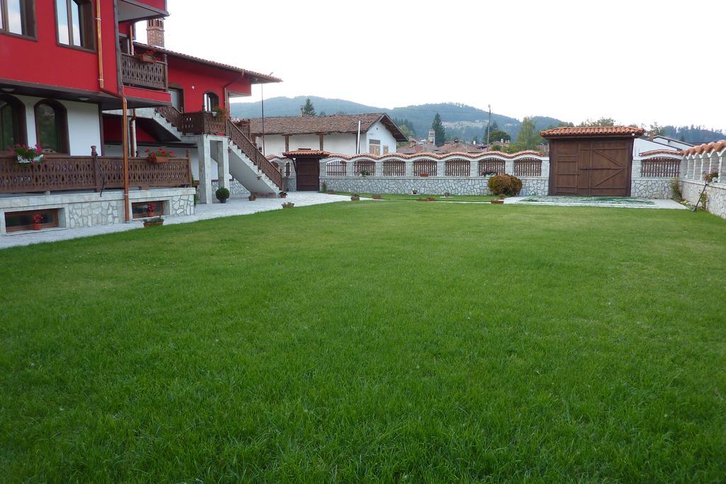 Guest House H Dzhogolanov Kopriwsztica Zewnętrze zdjęcie