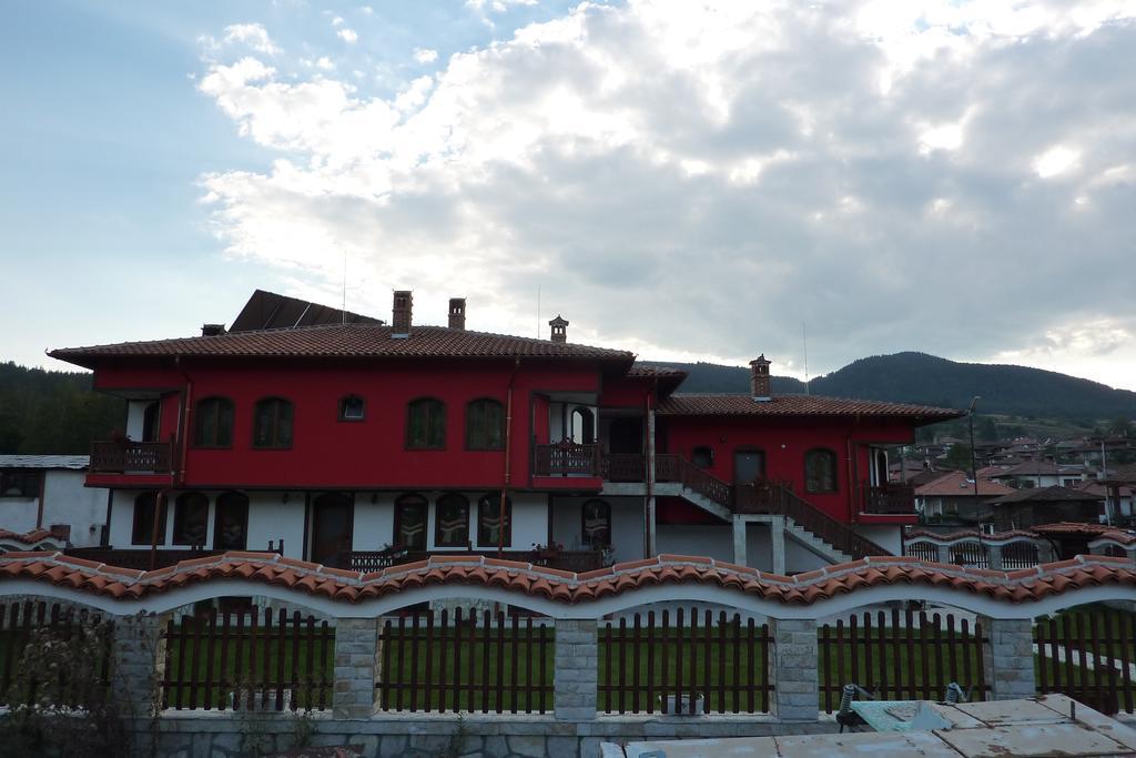 Guest House H Dzhogolanov Kopriwsztica Zewnętrze zdjęcie
