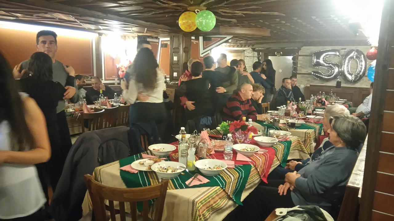 Guest House H Dzhogolanov Kopriwsztica Zewnętrze zdjęcie