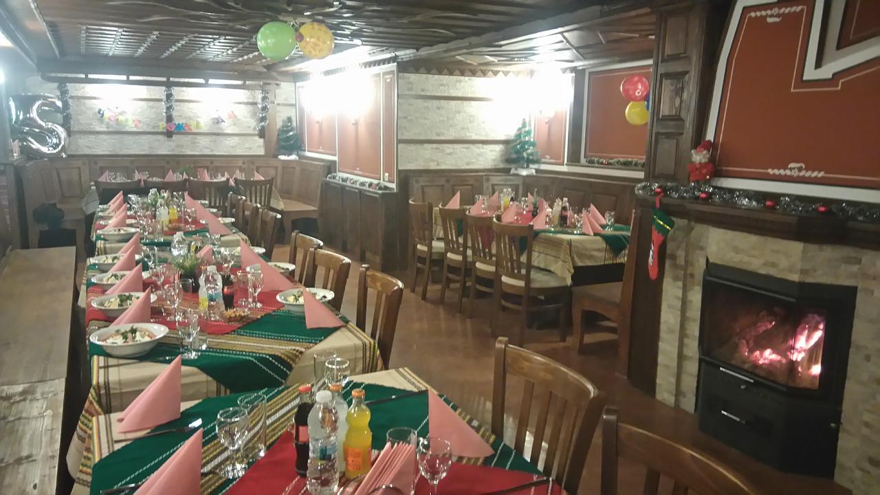 Guest House H Dzhogolanov Kopriwsztica Zewnętrze zdjęcie