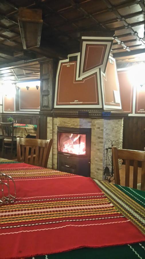 Guest House H Dzhogolanov Kopriwsztica Zewnętrze zdjęcie