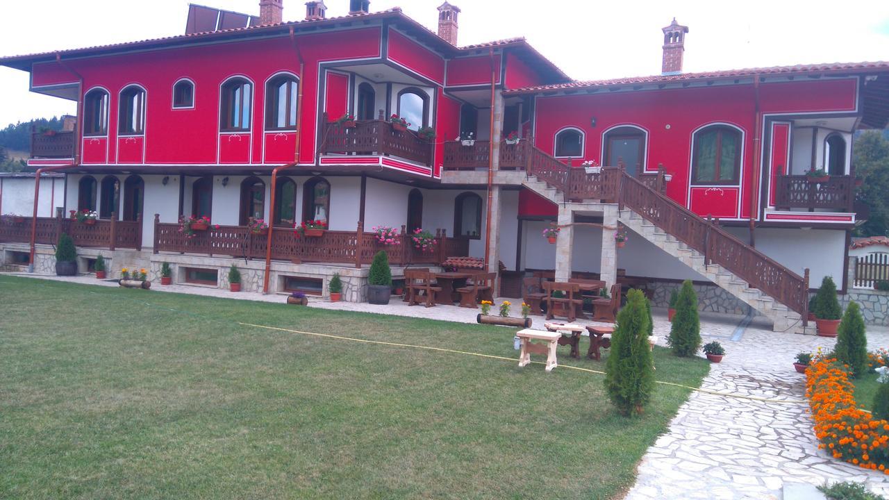 Guest House H Dzhogolanov Kopriwsztica Zewnętrze zdjęcie