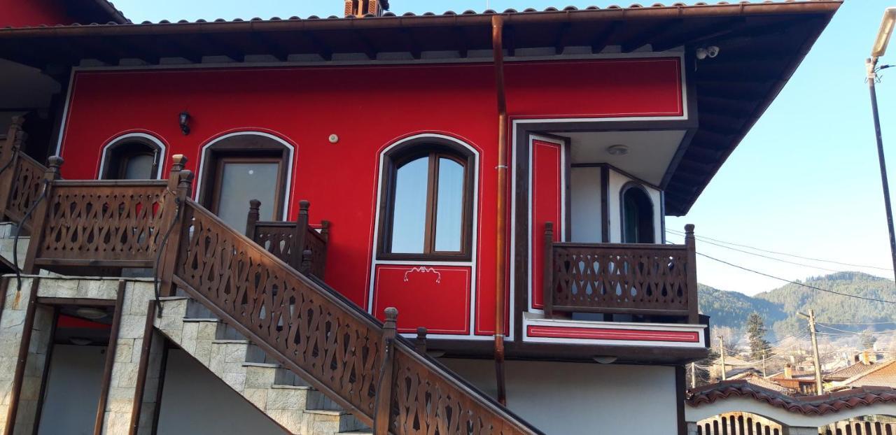 Guest House H Dzhogolanov Kopriwsztica Zewnętrze zdjęcie