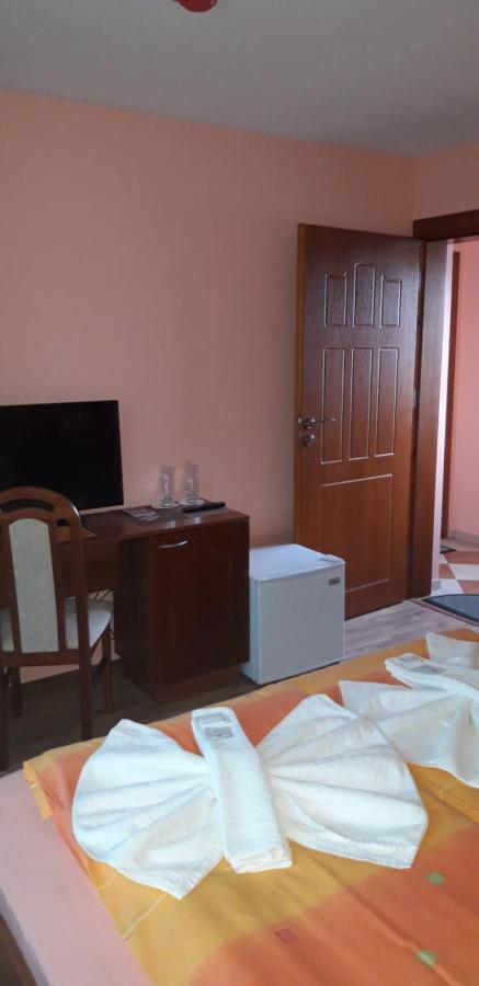 Guest House H Dzhogolanov Kopriwsztica Zewnętrze zdjęcie